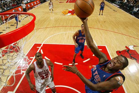 用的杠铃重 用的杠铃重