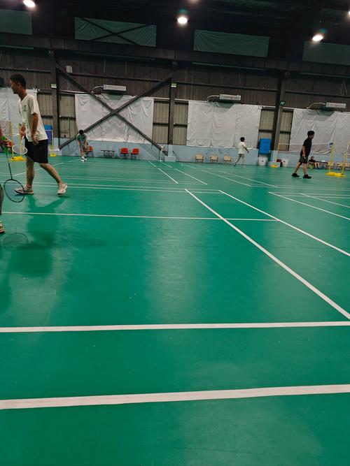 尤其是在上 尤其是在上