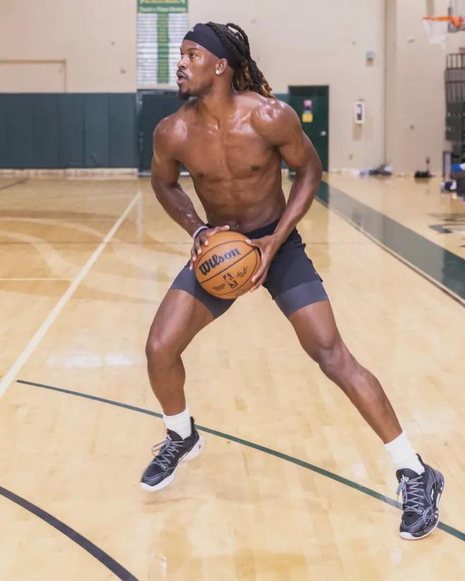 凯恩以转会 凯恩以转会